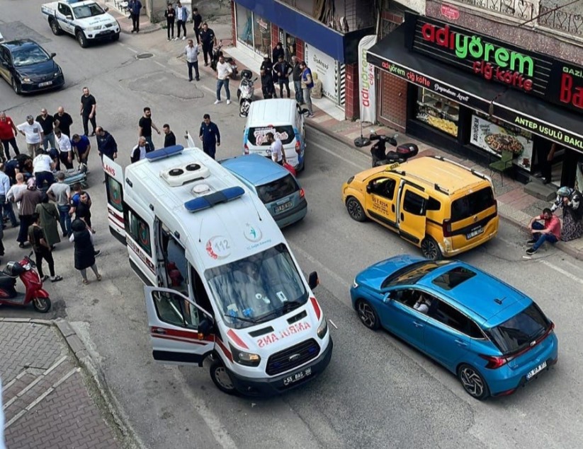 Samsun'da bıçaklı, sopalı kavga kamerada: 1 ölü, 2 yaralı