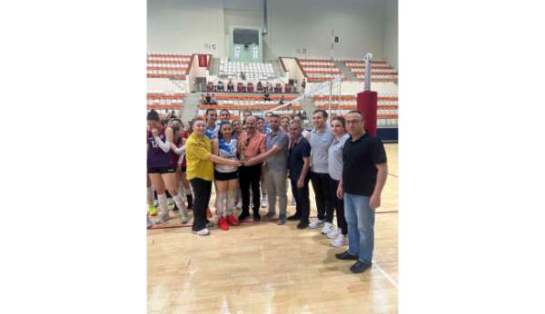 2. Betül Çoban Voleybol Turnuvasında Şampiyon Merinos Spor oldu