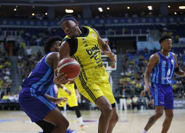 Fenerbahçe, Basketbol Süper Ligi'nde yarı finale yükseldi