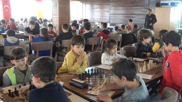 Tavşanlı'da satranç'ın şampiyonları belli oldu