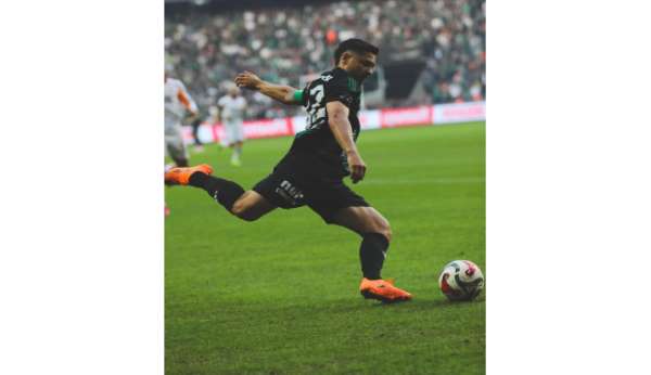 Kocaelispor'da kaptan Ahmet Oğuz veda etti