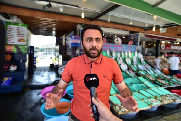Balıkçılar müsilajdan endişe edenlere seslendi: 'Gönül rahatlığıyla balık yiyebilirsiniz'