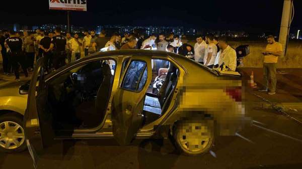 Diyarbakır'da bıçaklanan şahıs kiralık otomobilde ölü bulundu