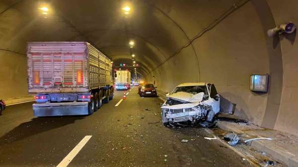 Niğde-Adana Otoyolu'nda trafik kazası: 4 yaralı