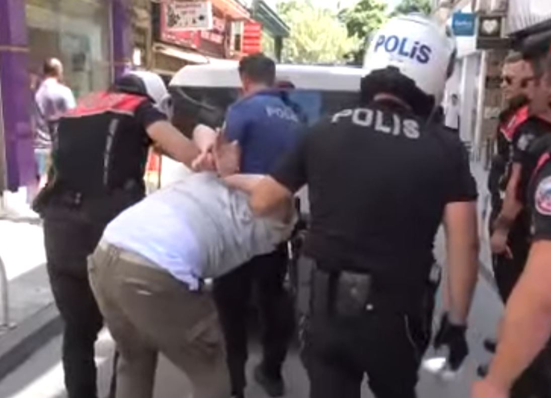 Samsun'da Basın Özgürlüğüne Ters Kelepçe 