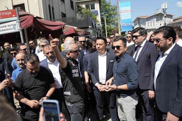 Fenerbahçe Yüksek Divan Kurulu Başkanlığı'na 9 bin 700 imza teslim edildi