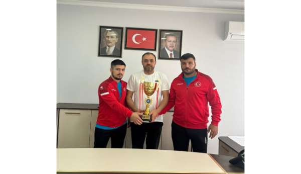 Sakarya Büyükşehir'in güreşçileri Olimpiyat Oyunları'na katılacak