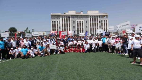 Van'da yaz spor okulları başladı