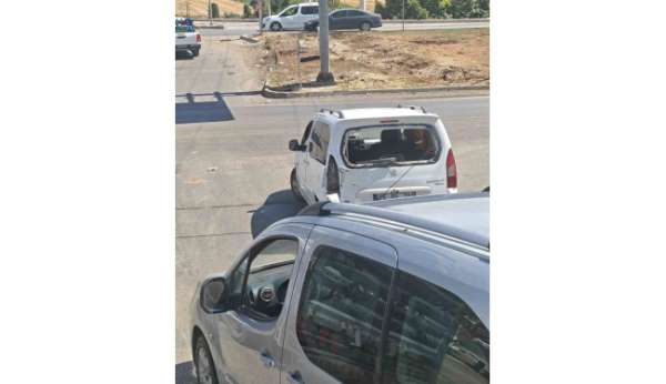 Diyarbakır'da trafik kazası: 2 yaralı