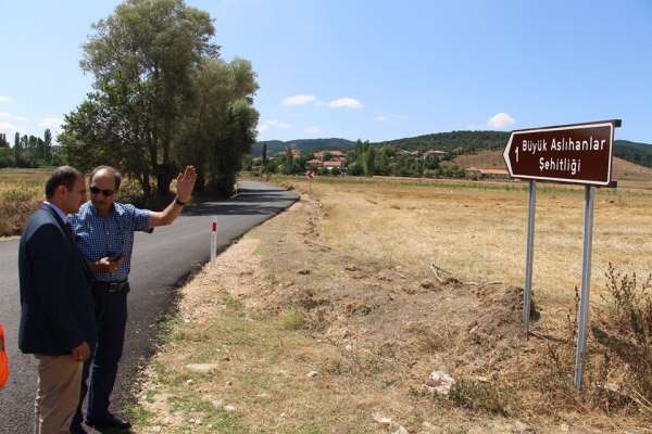 Şehitliklere yönlendirme tabelaları yapıldı 