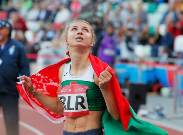 Belaruslu atlet Tsimanouska'ya Polonya'dan insani vize