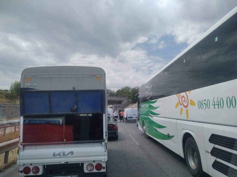 Bisiklet turu Samsun- Ankara yolunu kilitledi