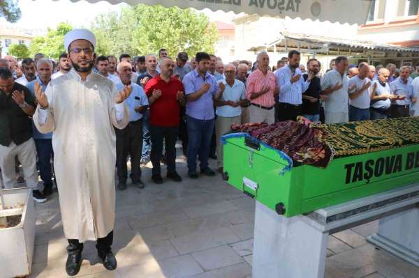 Haniye için Amasya'da gıyabi cenaze namazı kılındı