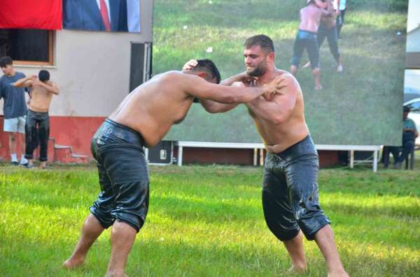 Asırlık Oğuzlu Yağlı Güreşleri'nde başpehlivan Serhan Elvan oldu
