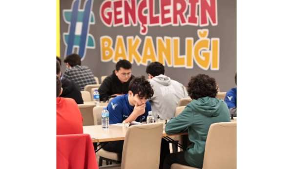 Satrançın kalbi Denizli'de atmaya devam ediyor