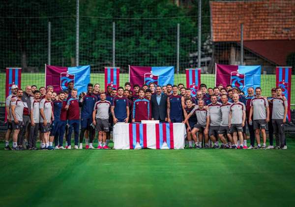 Trabzonspor'un 59. kuruluş yıl dönümü, Avusturya kampında kutlandı