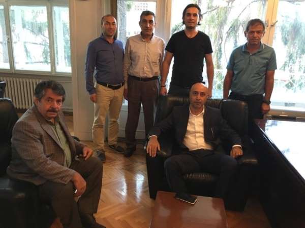 Tolunay Kafkas, TFF Kayseri Bölge Müdürlüğü'nü ziyaret etti 