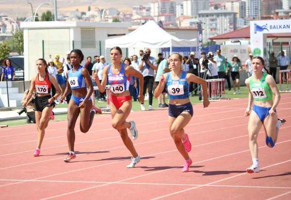 Balkan U18 Atletizm Şampiyonası Sivas'ta başladı