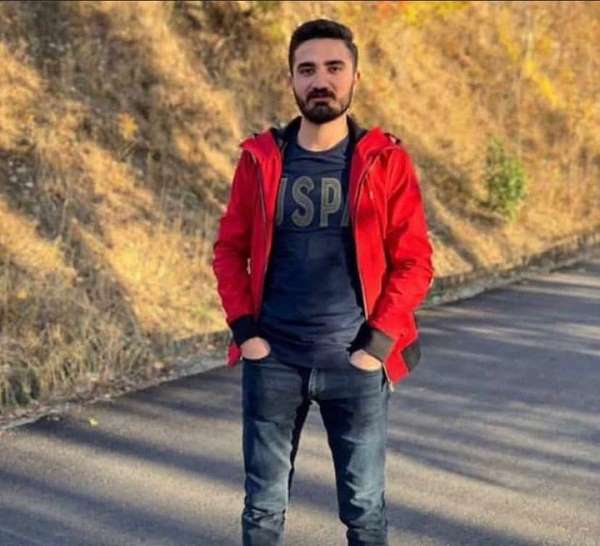 Beylidüzü'nde arkadaşını korumak isterken alkollü müşteri tarafından bıçaklanan genç hayatını kaybetti