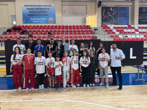 Bilecik'te kick boks rüzgarı esti