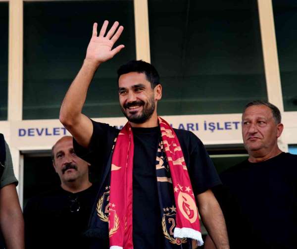 Galatasaray'ın yeni transferi İlkay Gündoğan, İstanbul'a geldi