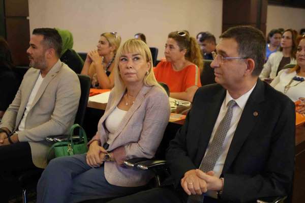 'İhracatın Kahramanları Projesi'nin ilk il buluşması Gaziantep'te gerçekleşti