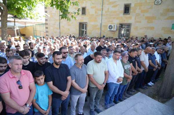 'Kazasız yarış' dilemişti, yarış rotası olan köyünde sonsuzluğa uğurlandı