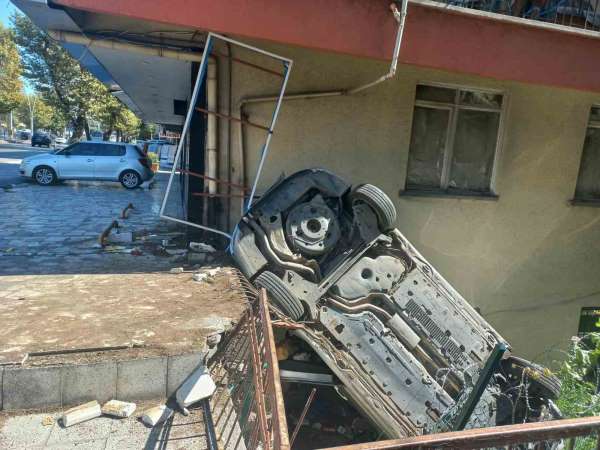 Ankara'da araçların çarpıştığı kazada 1 kişi yaralandı