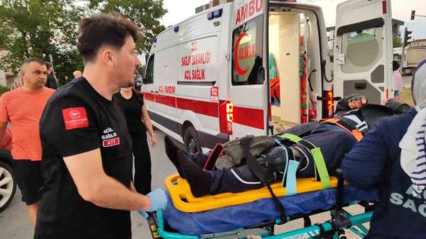 Atakum'da otomobil ile motosiklet çarpıştı: 1 yaralı
