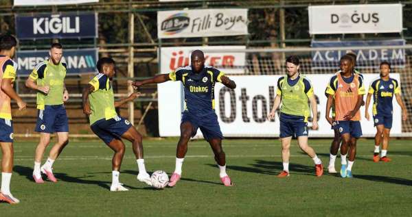 Fenerbahçe'de Beşiktaş maçının hazırlıkları başladı