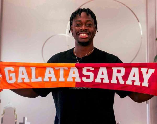 Galatasaray'ın yeni transferi El-Chadaille Bitshiabu, İstanbul'a geldi