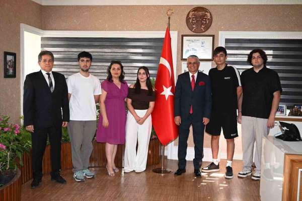 Kemer'de ücretsiz eğitimle üniversite başarısı