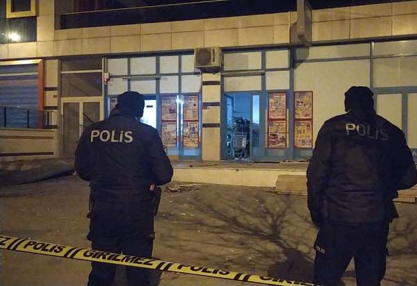 Arnavutköy'de markete EYP'li saldırı 