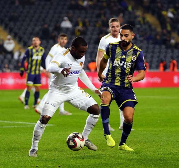 Fenerbahçe 2 golle turladı 