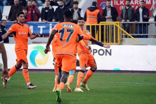 Spor Toto Süper Lig: Kasımpaşa: 1 - Medipol Başakşehir: 3 - İstanbul haber