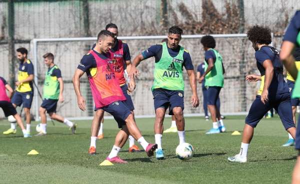Fenerbahçe, Antalyaspor mesaisine devam ediyor 