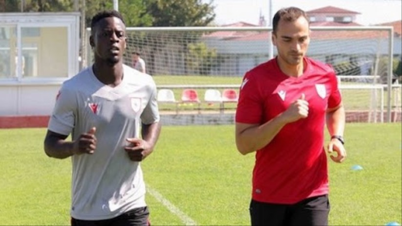 Samsunspor'da iki futbolcu korona virüse yakalandı