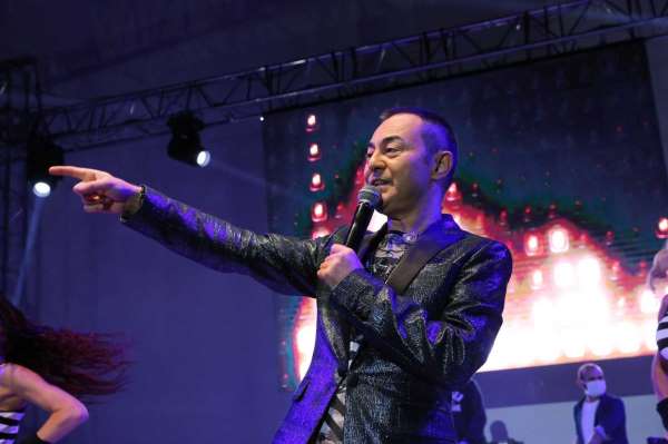 Özel Denizli Cerrahi Hastanesi'nden Serdar Ortaç konserine sağlık desteği