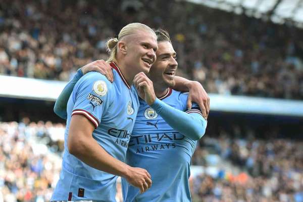 Manchester derbisinde City'den gövde gösterisi