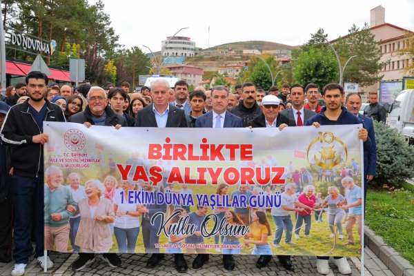Bayburt'ta 'Dünya Yaşlılar Günü' dolayısıyla yürüyüş ve spor etkinlikleri düzenlendi