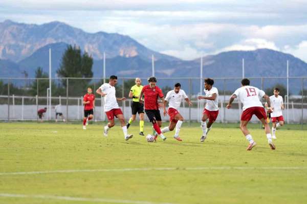 Çorum FK, hazırlık maçında Antalyaspor'a 2-1 mağlup oldu