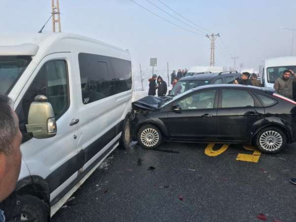 Van'da zincirleme kaza: 5 yaralı 