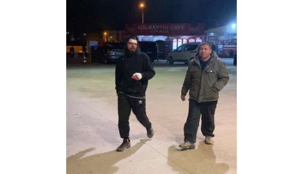Önce bıçakla yaraladılar, sonra tüfekle tehdit edip gasp ettiler