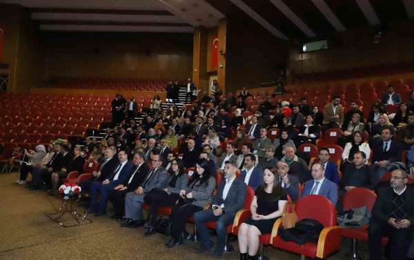 Atatürk Üniversitesi'nde Ocak-Şubat ayı akademik teşvik töreni düzenlendi