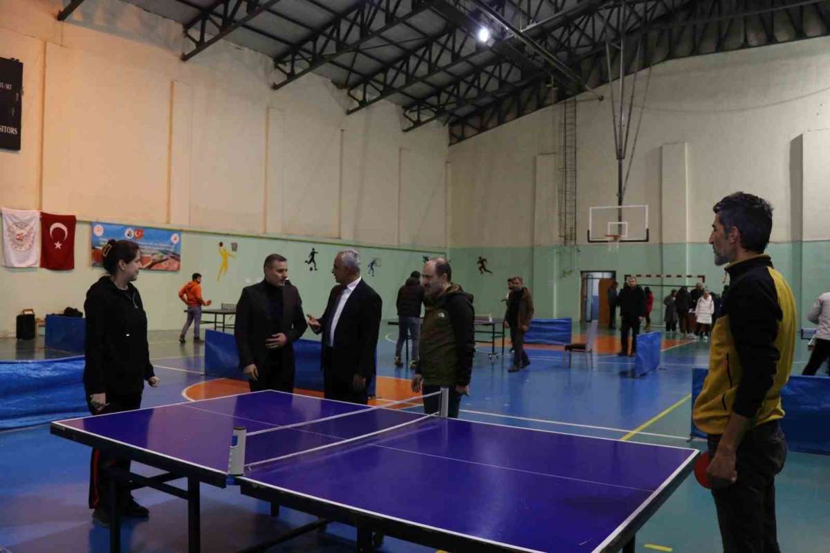 Oltu'da masa tenisi turnuvası