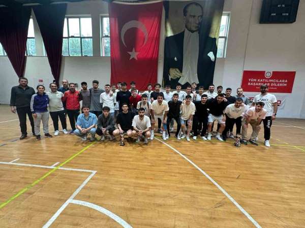ZBEÜ'de Üniversiteler Arası Salon Futbolu Bölgesel Lig Grup Müsabakaları sona erdi