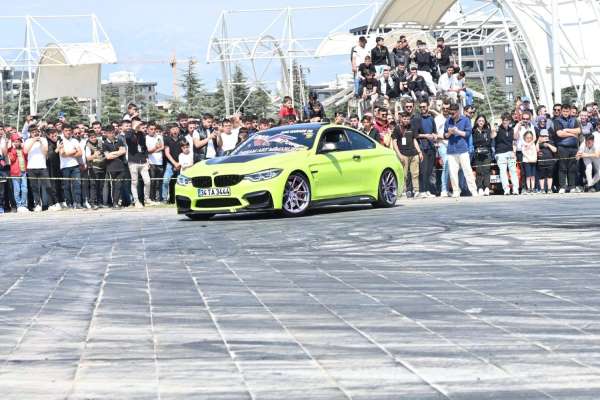 DMD kas hastası Görkem Efe'nin spor arabayla drift hayali gerçek oldu