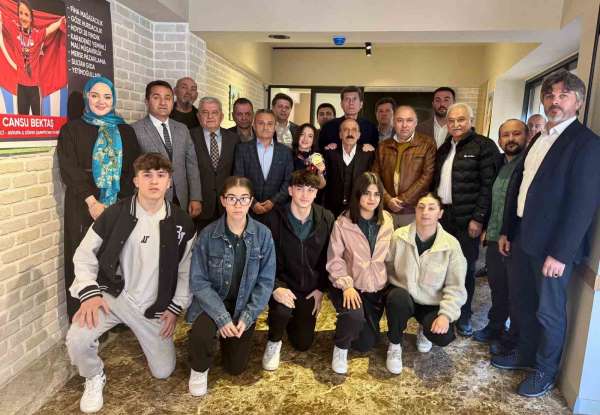 Giresun'da Avrupa ve Dünya şampiyonu Milli Halterci Cansu Bektaş altınla ödüllendirildi