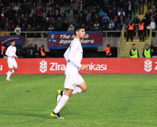 Altay'ın genç stoperine Süper Lig'den 6 teklif 