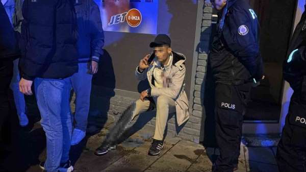 Aksaray'da kaybolan köpeğini arayan genç, 2 kişi tarafından bıçaklandı